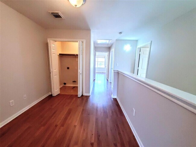 Building Photo - 6007 Shelbourne Park Ln