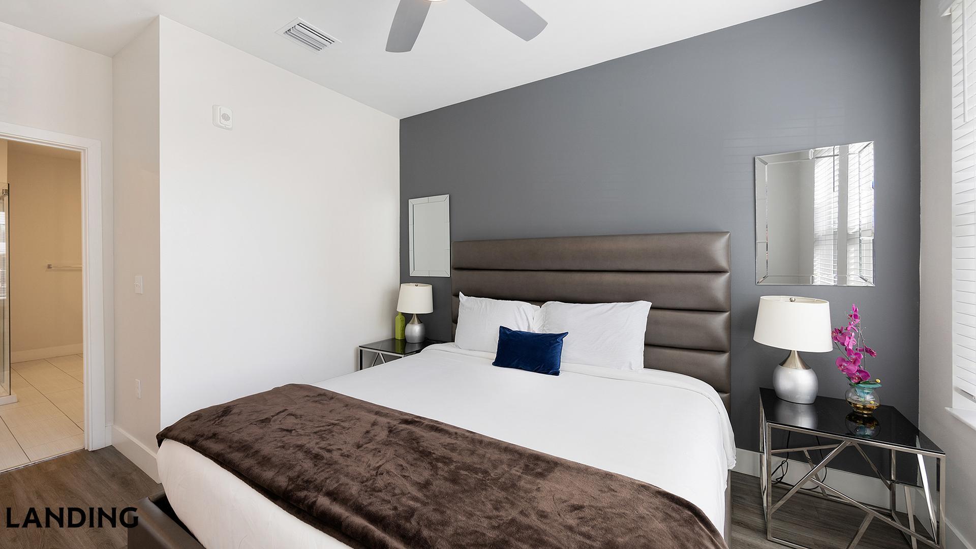 Building Photo - 4950 W Prescott St