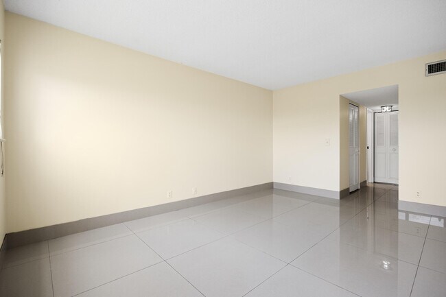 Building Photo - 3590 Via Poinciana