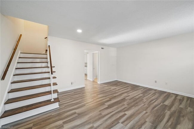 Building Photo - 5739 Bramblegate Rd