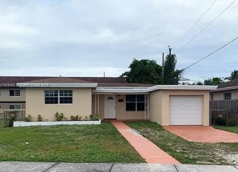 Primary Photo - 2401 NW 7th St