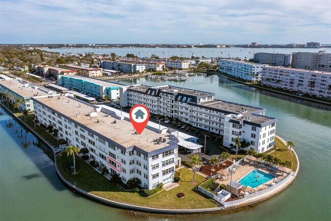 Building Photo - 5955 30th Ave S