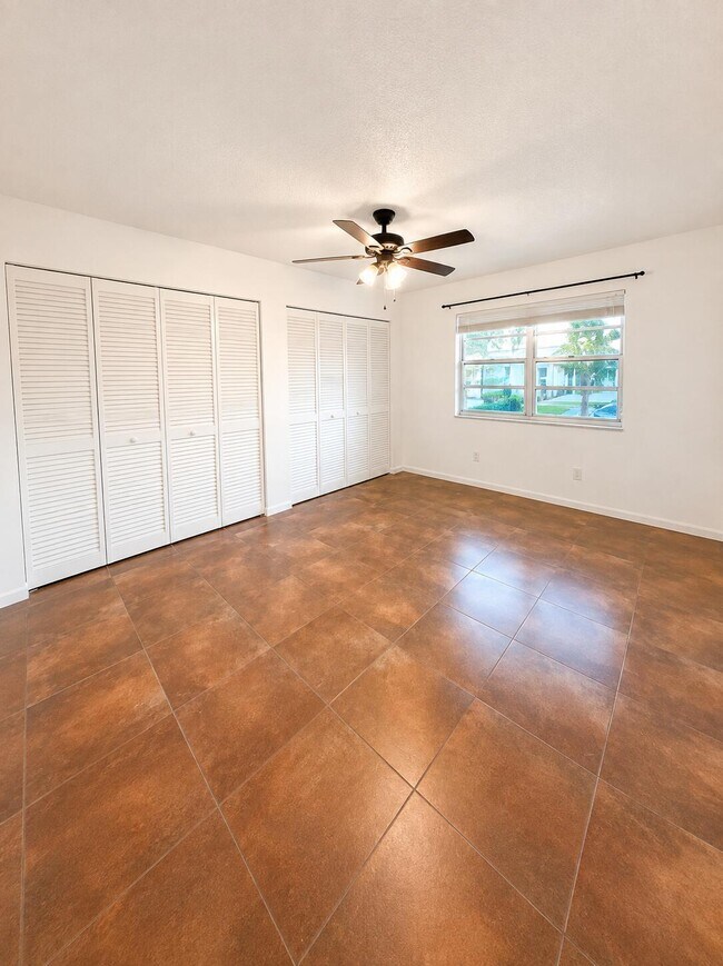 Building Photo - 4147 NW 90th Ave