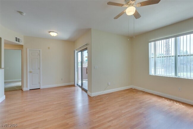 Building Photo - 8000 W Badura Ave