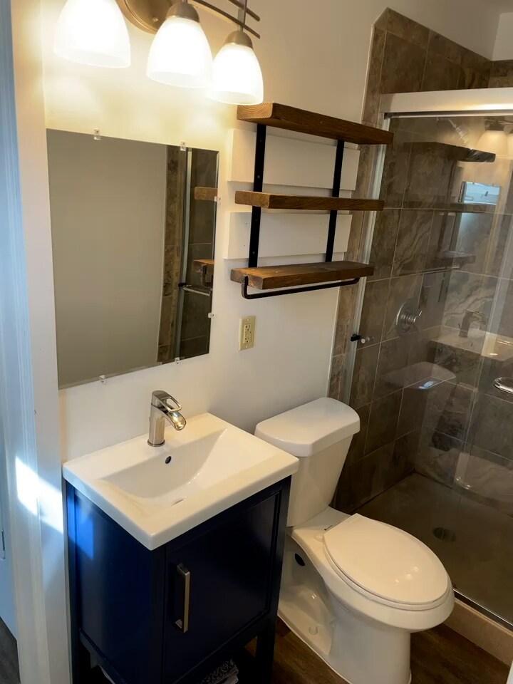 2nd Bathroom - 9291 High St