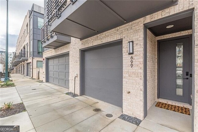 Building Photo - 699 Vidalia Ln