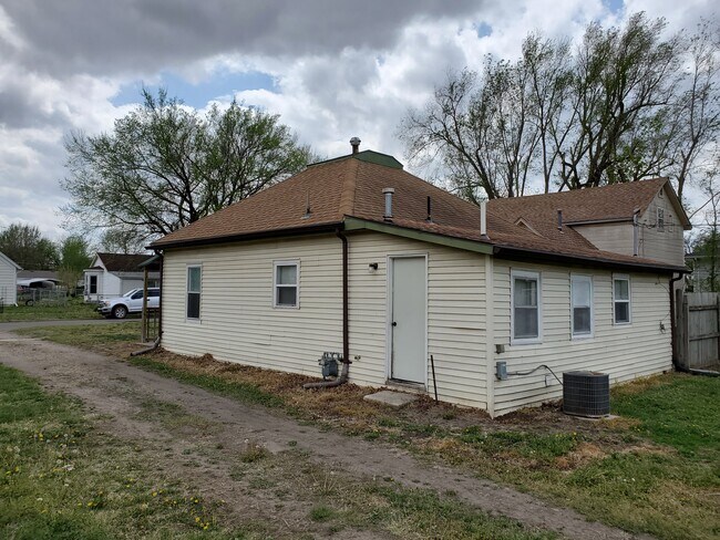 Back of home - 404 W 12th St