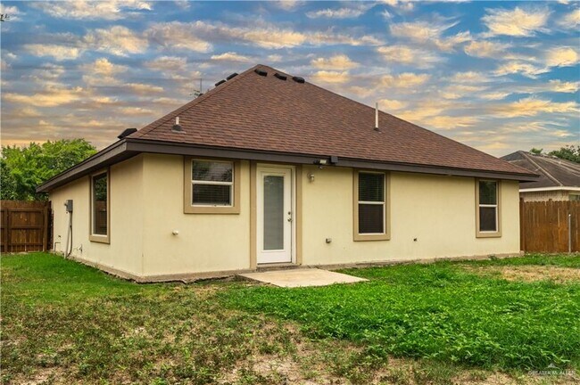 Building Photo - 6907 S Invierno St
