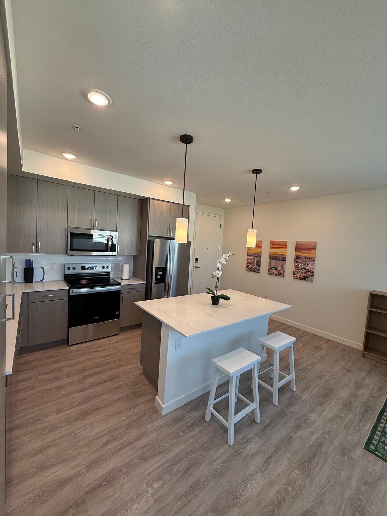 Building Photo - 5839 Cilantrillo Ave