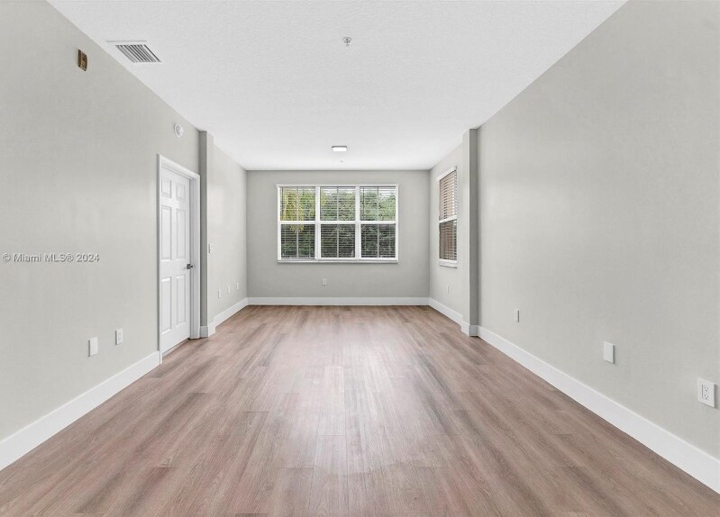 Building Photo - 4602 SW 160th Ave