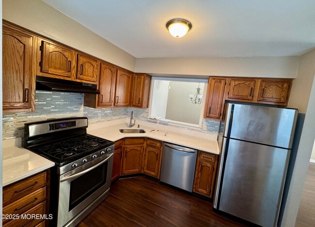 Building Photo - 312 Towne Dr