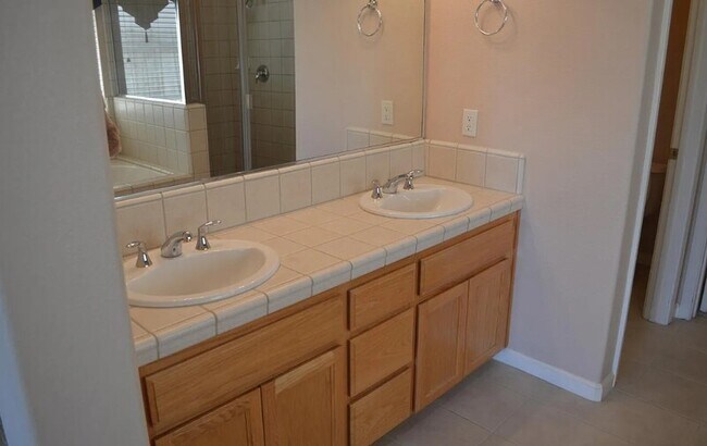 Building Photo - 3708 Lauding Way