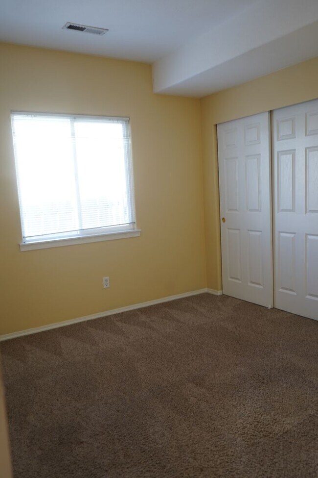 Building Photo - 2917 NW Watkins Ct