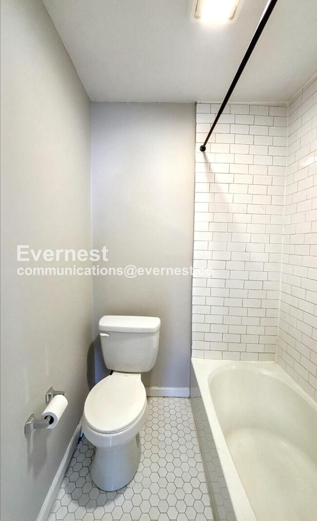 Building Photo - 37 S Yale Ave