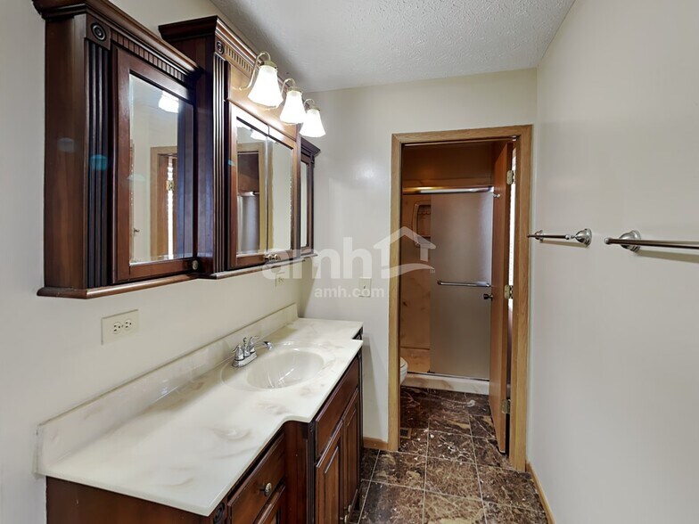 Building Photo - 5243 Arborline Ct