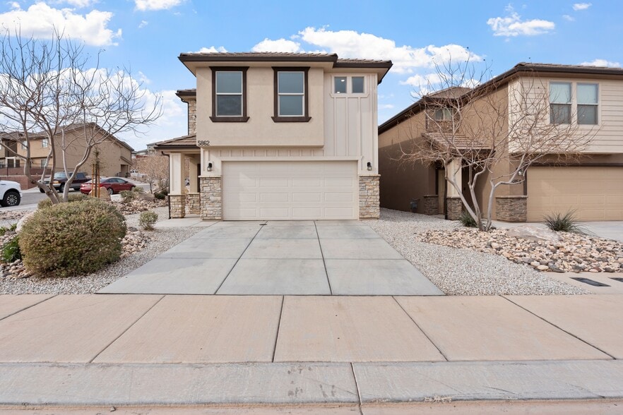 Building Photo - 5862 S Challenger Way