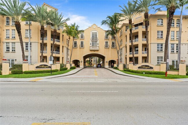 Building Photo - 3001 NE 185th St