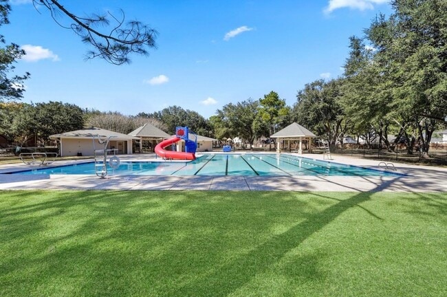 Building Photo - 16906 Scenic Lakes Way