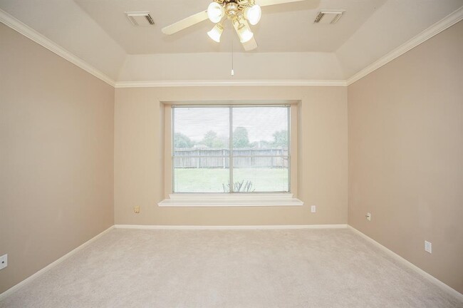 Building Photo - 1634 Emerald River Dr