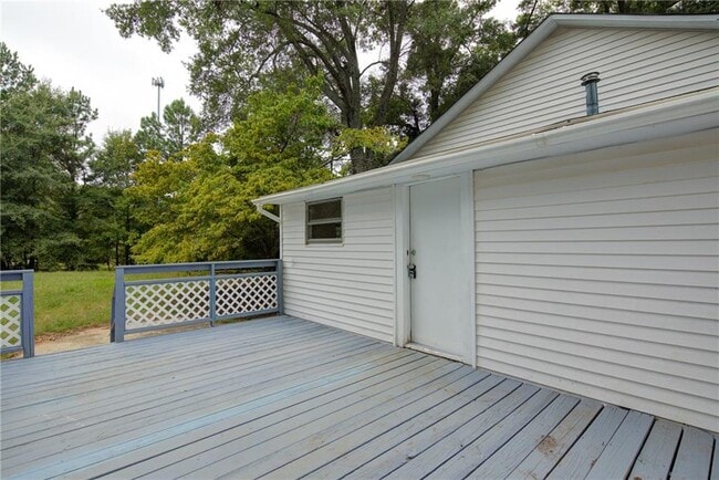 Building Photo - 7985 Midway Rd