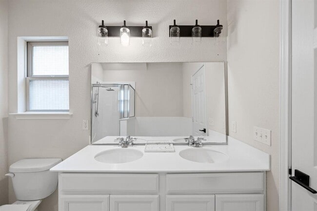 Building Photo - 11804 Eragon Dr