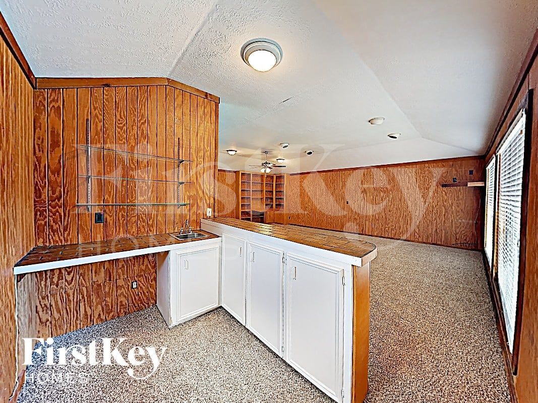 Building Photo - 7451 Tunbury Ln