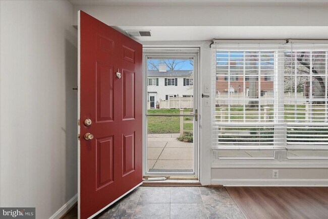 Building Photo - 1193 N Van Dorn St