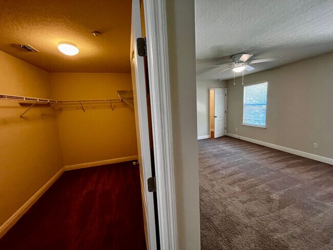 Building Photo - 7506 Aloma Pines Ct