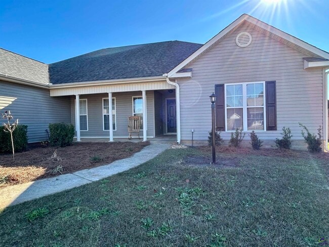 Building Photo - 166 Holly Pointe