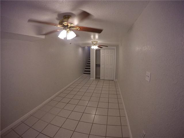 Building Photo - 8903 Old County Dr