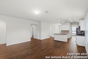 Building Photo - 124 Gravel Gray