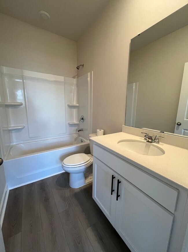 Building Photo - Beautiful Brand-New Home Wescott Plantation~