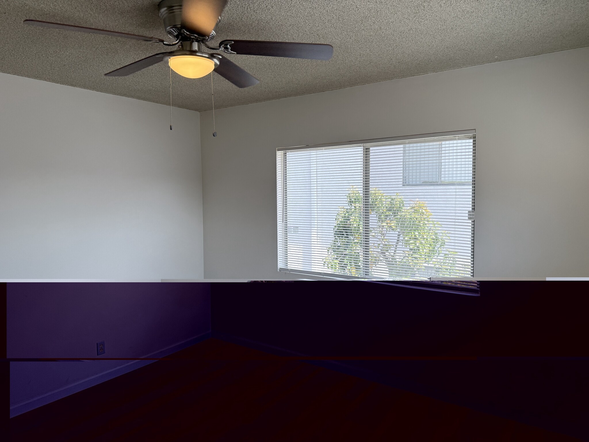 Building Photo - 330 E Fairview Ave