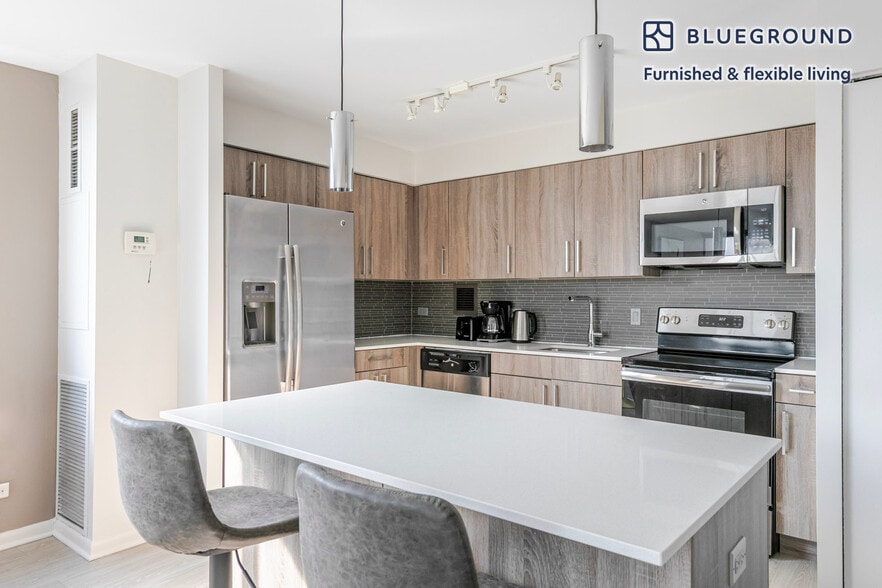 Building Photo - 901 S Ashland Ave