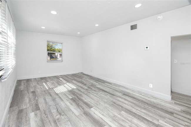 Building Photo - 6745 88th Ave N