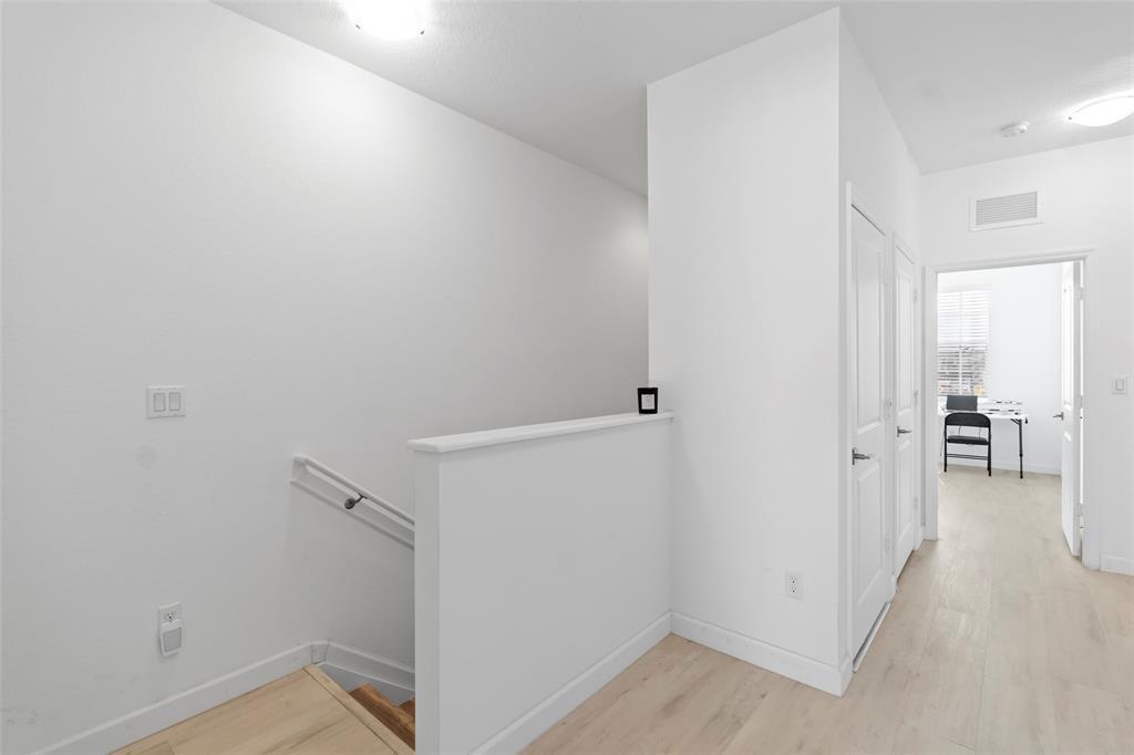 Building Photo - 4029 NW 11th Dr