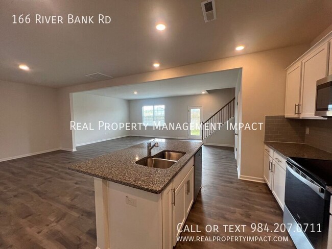 Building Photo - 166 River Bank Rd