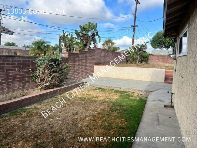Building Photo - 13803 Cowley Ave