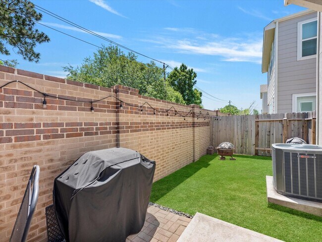 Building Photo - 3112 Flower Market Ln