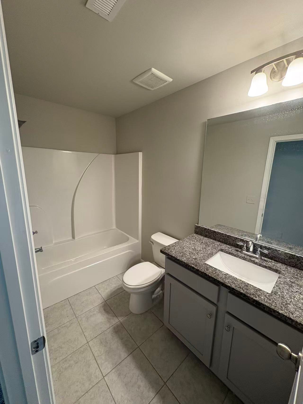 Building Photo - 2471 Hanover Woods Rd