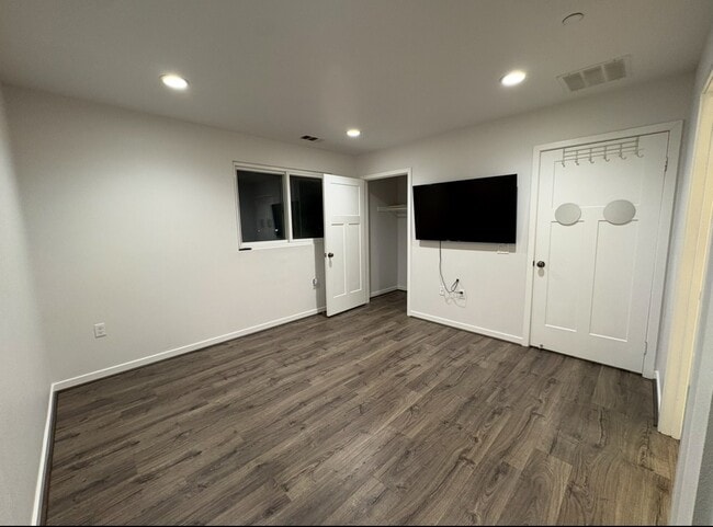 Building Photo - 13218 Shaw Ln