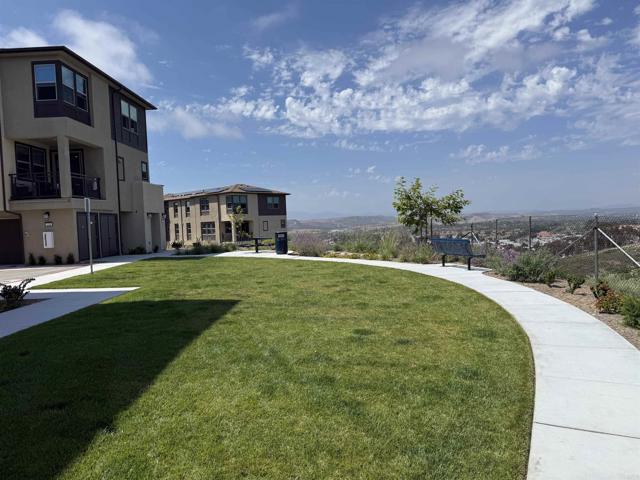 Building Photo - 352 Summer Breeze Wy