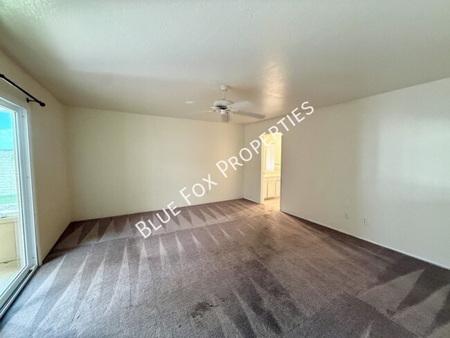 Building Photo - 4635 E Camino Rosa