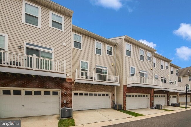 Building Photo - 1616 Wesbourne Dr
