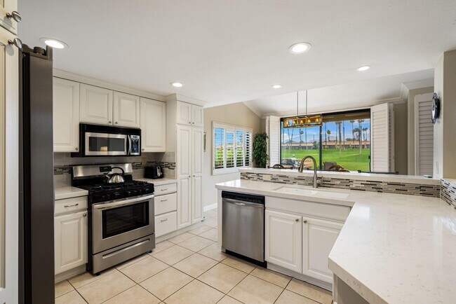 Building Photo - 76761 Chrysanthemum Way