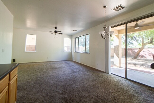 Building Photo - 3873 E Bridgeport Pkwy