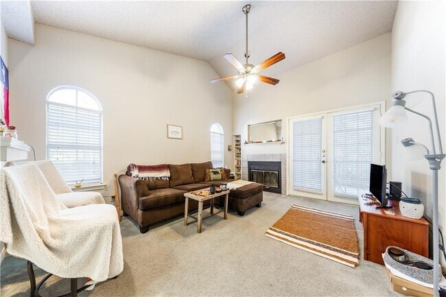 Building Photo - 3111 Tom Green St