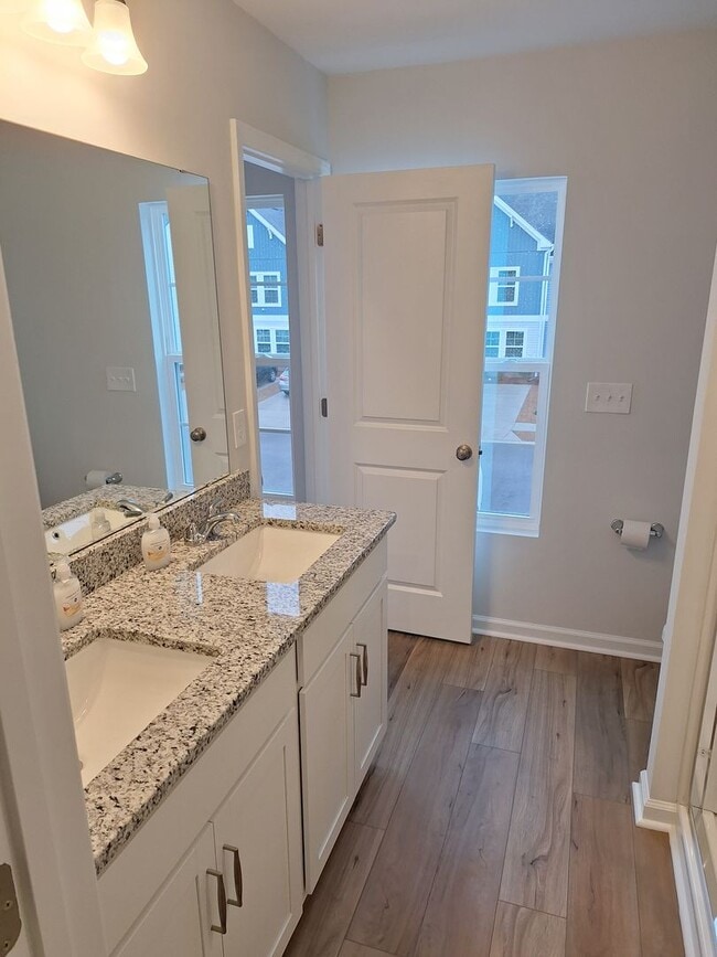 Building Photo - Fabulous New Townhouse in Columbia SC!