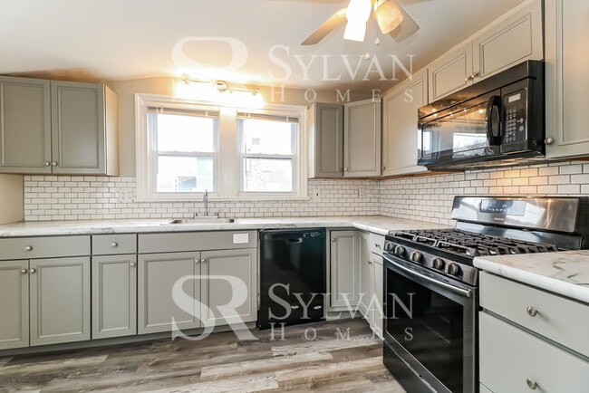 Building Photo - Rest. Relax. Recharge. Home awaits!