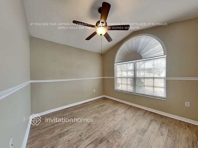 Building Photo - 3633 Amber Ln